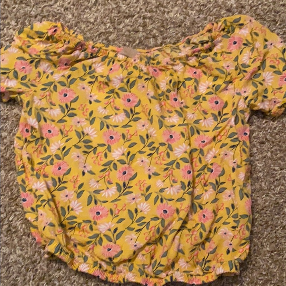 Short sleeve floral girls shirt